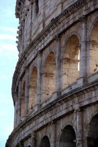 Aux portes du Colisée