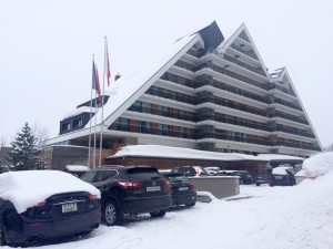 Crans Amabassador 5 etoiles plus bel hotel suisse station