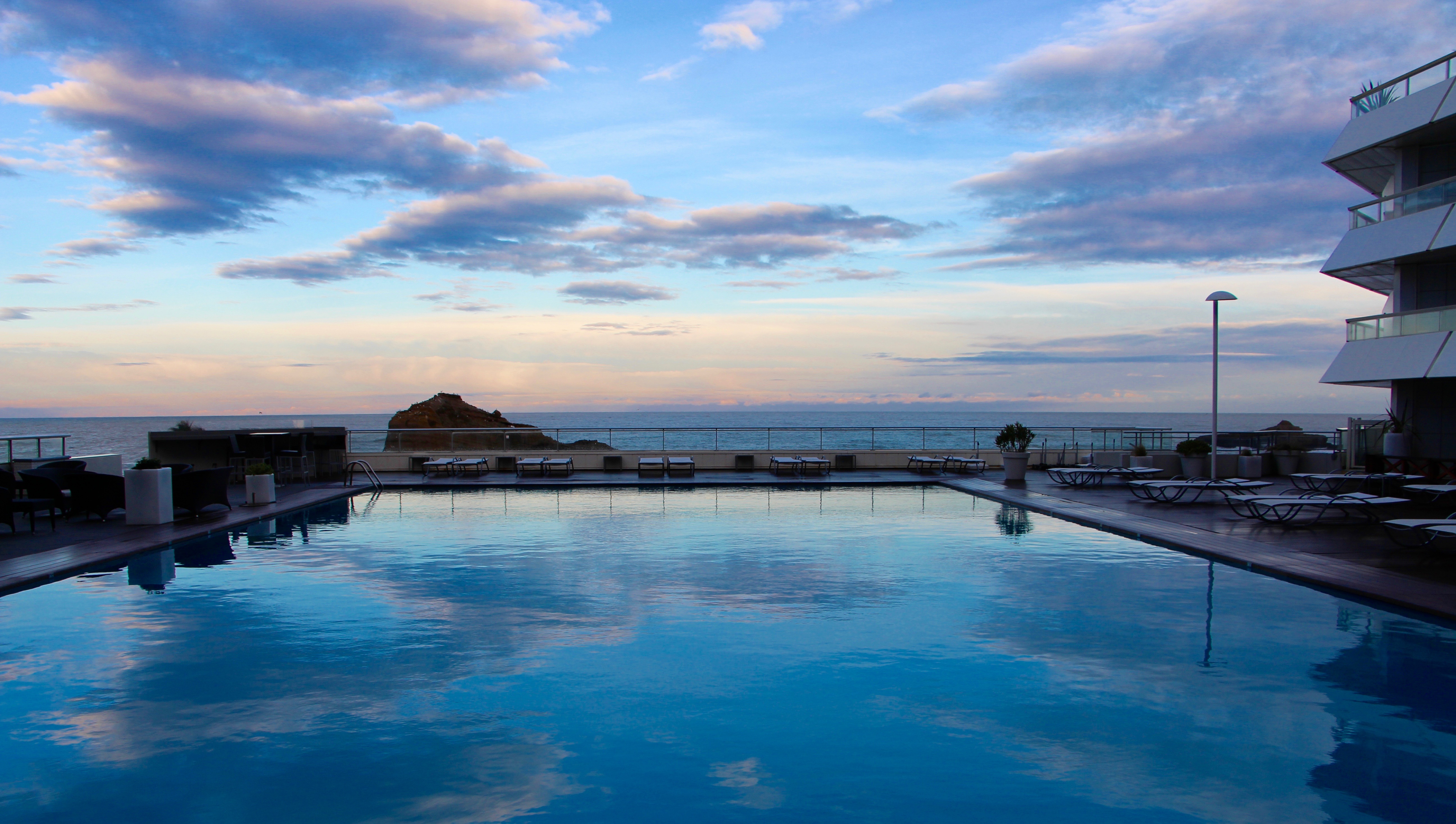 piscine eau de mer sofitel biarritz